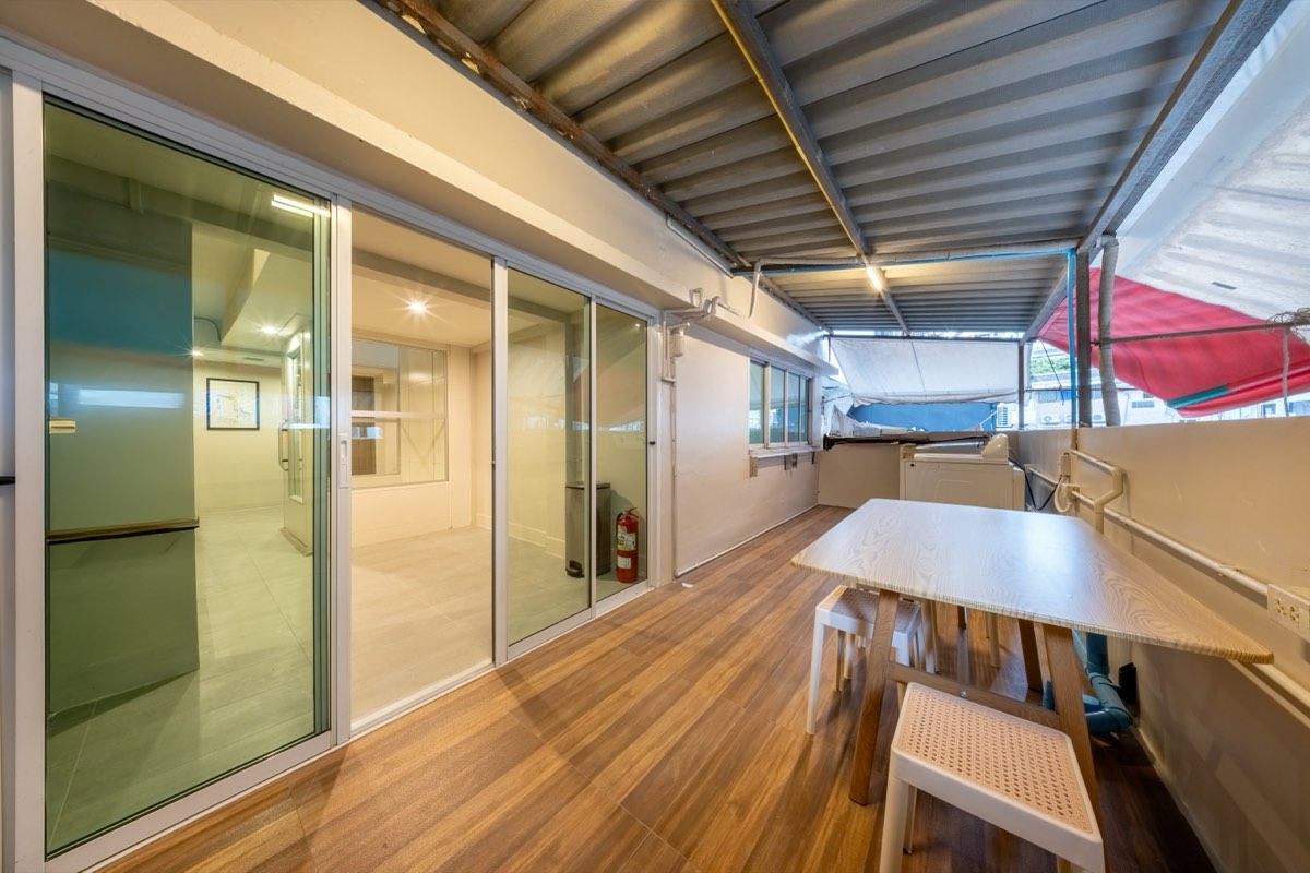 Common area, floors 2–3